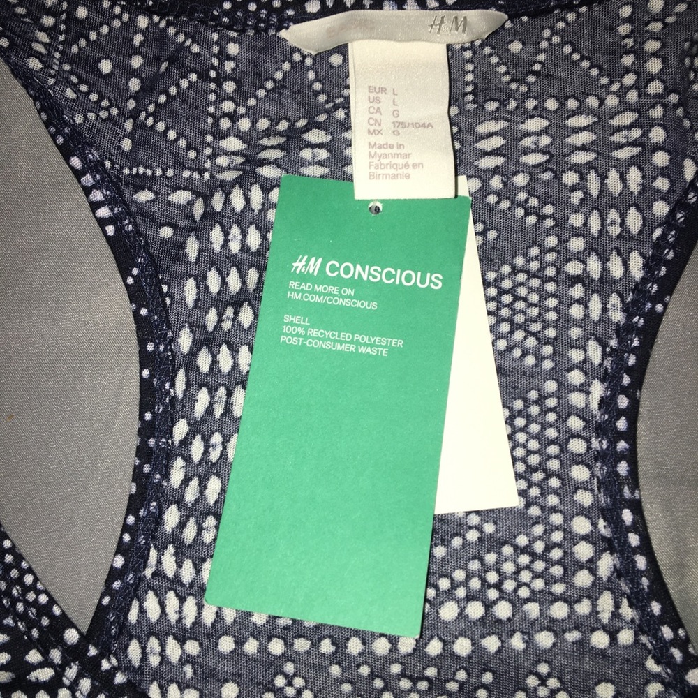 Printed Loose Razorback Tank Top - Picture 2 of 2